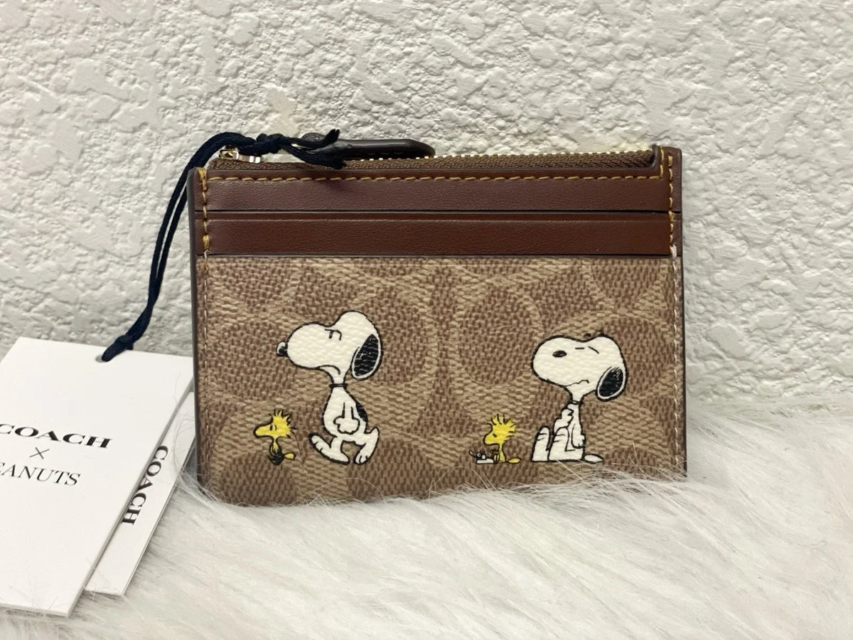 Coach X Peanuts Mini Skinny ID Case Signature Canvas W/Snoopy Print CBT14 NWT