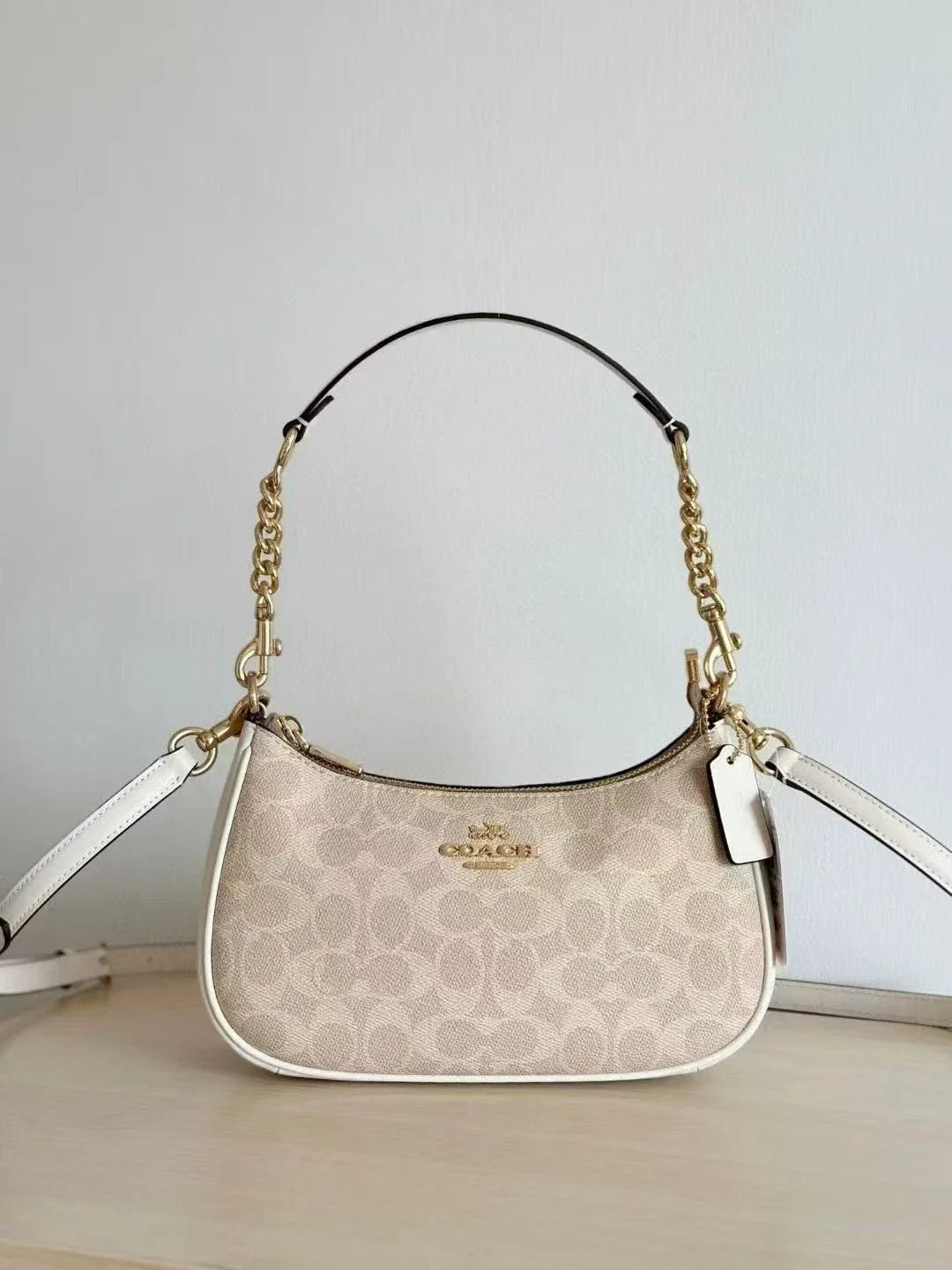 Coach NWT Teri Shoulder Bag In Signature Canvas CV933 Gold/Sand/Chalk